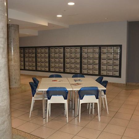 Appartement T2 De Standing Au Pied Des Plages Golfe-Juan Exterior foto