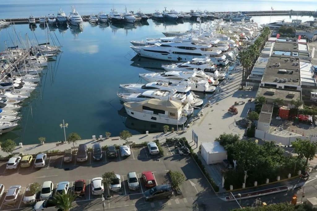 Appartement T2 De Standing Au Pied Des Plages Golfe-Juan Exterior foto