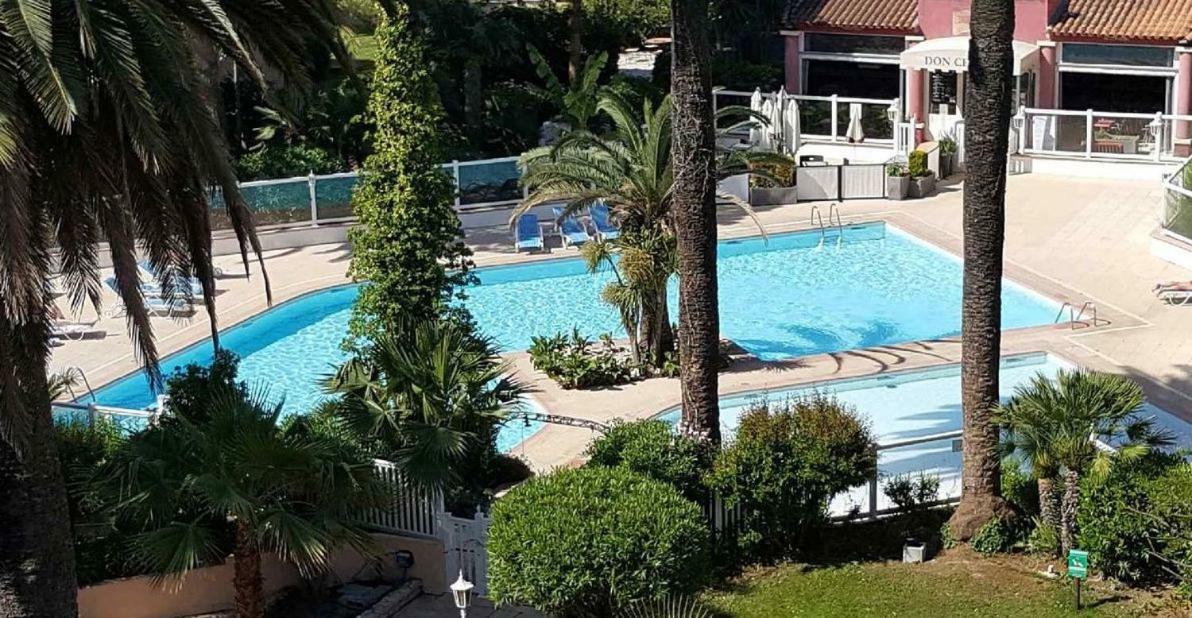 Appartement T2 De Standing Au Pied Des Plages Golfe-Juan Exterior foto